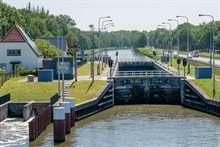 RWS210608PVB06-1920 - Sluis 11 in Zuid-Willemsvaart bij Asten